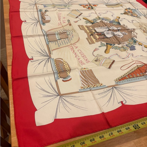 A La Glorie De La Cuisine France Silk - Picture 3 of 3